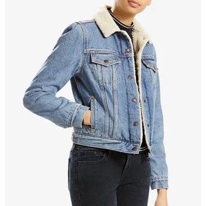 Levi’s Women’s Original Sherpa Trucker